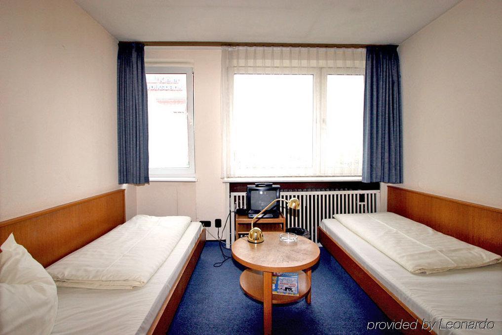 Hotel Ostseehalle Kiel by Premiere Classe Exterior foto
